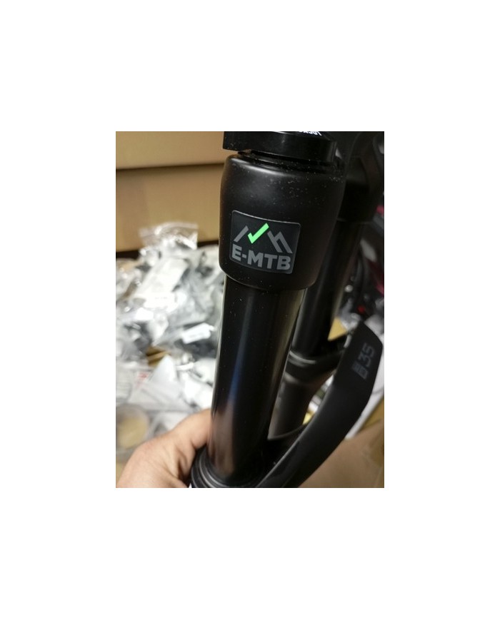 Forcella nuova per MTB e-bike rockshox steli da 35 escurs 130mm per ruota 29...
