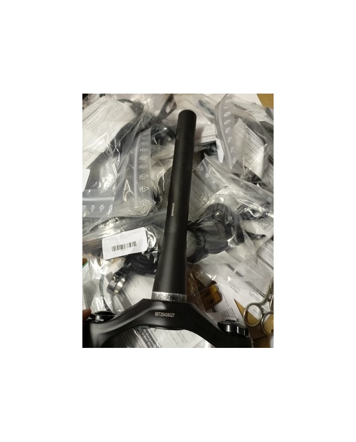 Forcella nuova per MTB e-bike rockshox steli da 35 escurs 130mm per ruota 29...