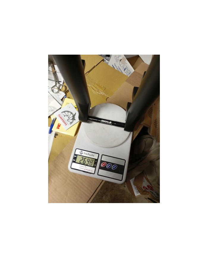 Forcella nuova per MTB e-bike rockshox steli da 35 escurs 130mm per ruota 29...