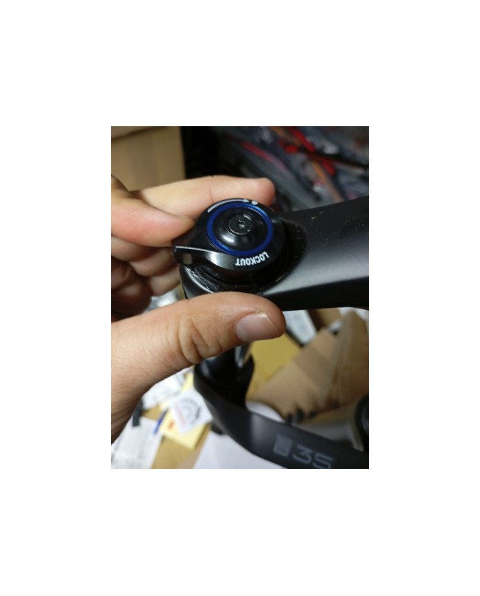 Forcella nuova per MTB e-bike rockshox steli da 35 escurs 130mm per ruota 29...