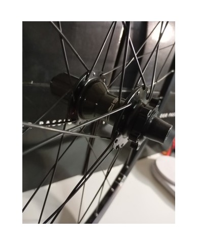 Ruota MTB posteriore 29 perno passante non boost 12x142 corpetto Shimano hg...