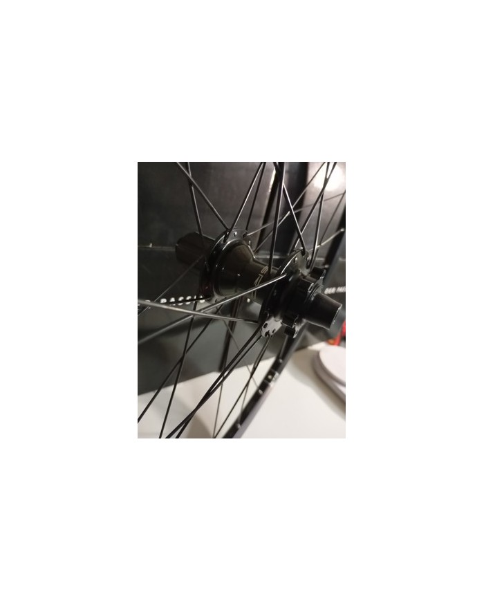 Ruota MTB posteriore 29 perno passante non boost 12x142 corpetto Shimano hg...