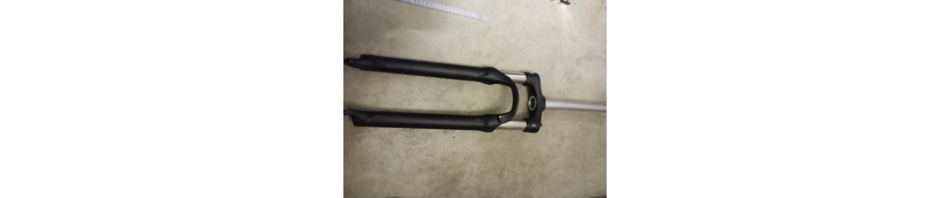 Forcella MTB 29 Per ruota A Sgancio Rapido 9x100mm Canotto Conico Suntour Escurs