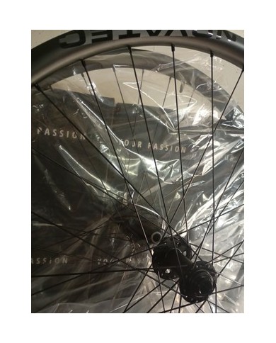 Coppia Ruote 29 Boost MTB In Carbonio Novatec M30 Microspline