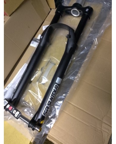 OFFERTA FORCELLA MTB 27,5 BOOST 15X110 ESCURS 120mm SUNTOUR RAIDON AD ARIA NUOVA