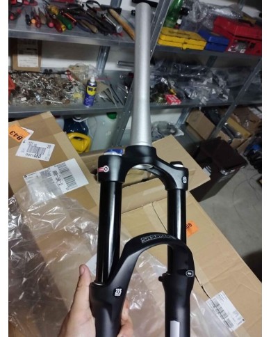 OFFERTA FORCELLA MTB 27,5 BOOST 15X110 ESCURS 120mm SUNTOUR RAIDON AD ARIA NUOVA