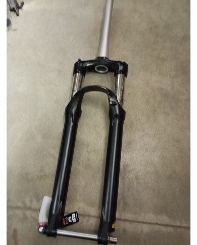 Forcella 27,5 Canotto Conico Perno Passante Standard 15x100 Suntour 32 Ad Aria