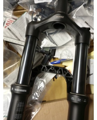 Forcella nuova per MTB e-bike rockshox steli da 35 escurs 130mm per ruota 29...