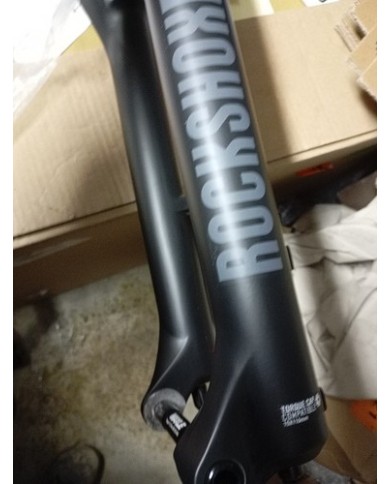 Forcella nuova per MTB e-bike rockshox steli da 35 escurs 130mm per ruota 29...
