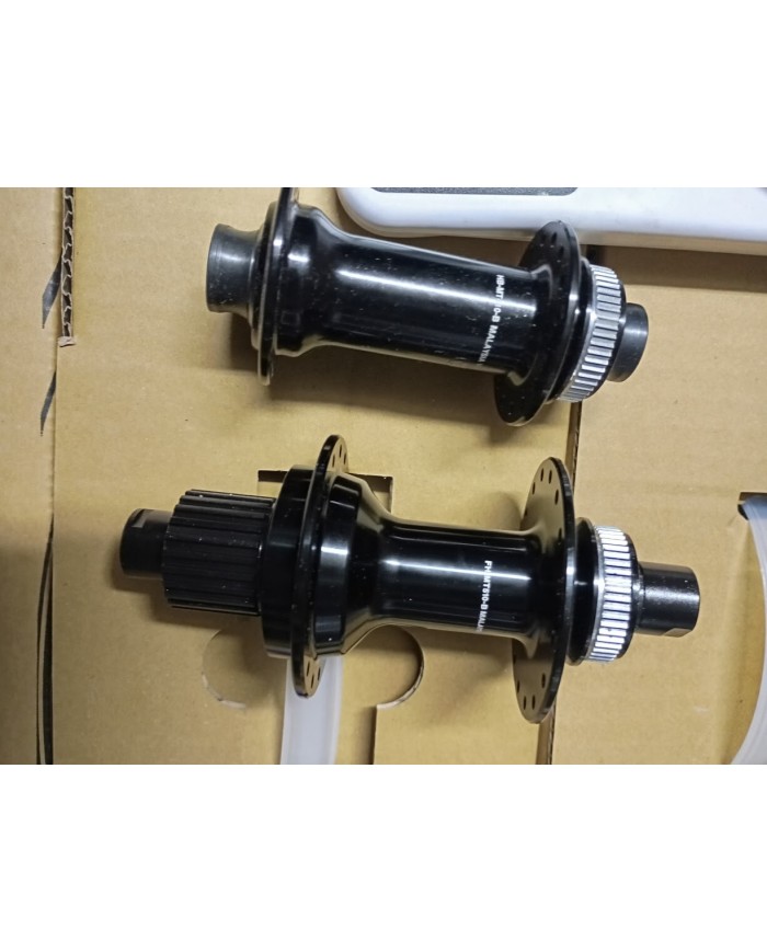 Coppia di mozzi mtb boost 15x110 12x148 a 32 fori per freno centerlock corpetto