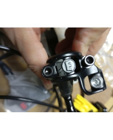 Coppia Freni MTB Magura Mt8 Pro Nuovi A 2 Pistoncini Tubo Ant 75cm Post 180cm