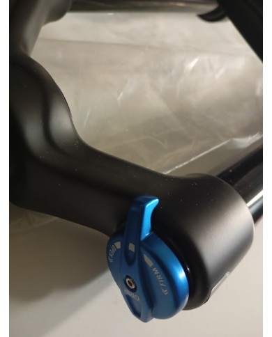 Forcella Fox 34 - 27,5" Boost - Escursione 140mm - Finitura opaca - Senza adesivi