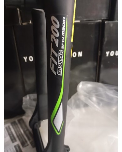 Forcella Trekking Bike - Ruota 28" / 700c - V-Brake - Canotto Filettato 16cm