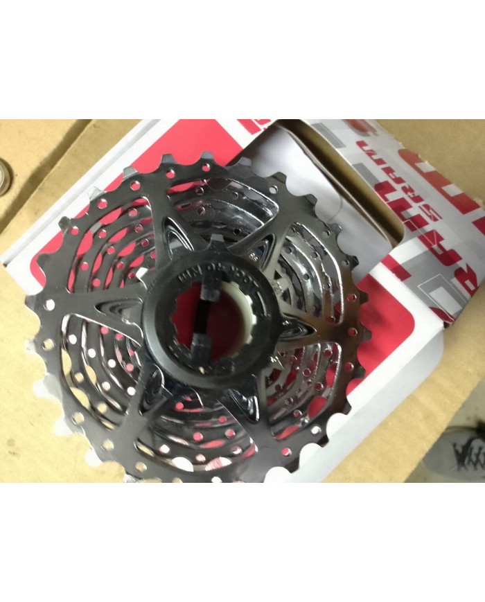 cassetta per bici da corsa 8 vel sram pg850 11-28