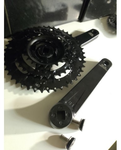 Guarnitura Shimano FC-MT101 - 3x9v - 22/32/44 - 170 mm - Perno quadro