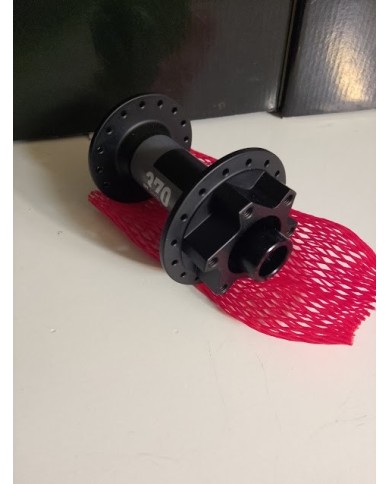 mozzo anteriore mtb 15x110 dt swiss 370 32h new