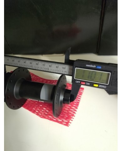 mozzo anteriore mtb 15x110 dt swiss 370 32h new