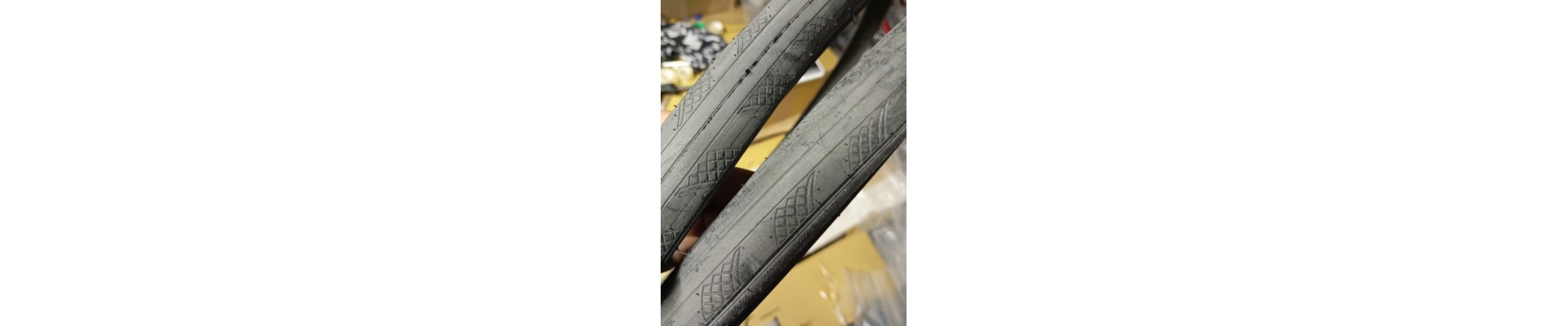 coppia di copertoncini corsa 700x30 vittoria zaffiro per camera d aria non tubel