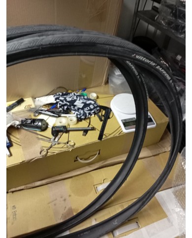 coppia di copertoncini corsa 700x30 vittoria zaffiro per camera d aria non tubel