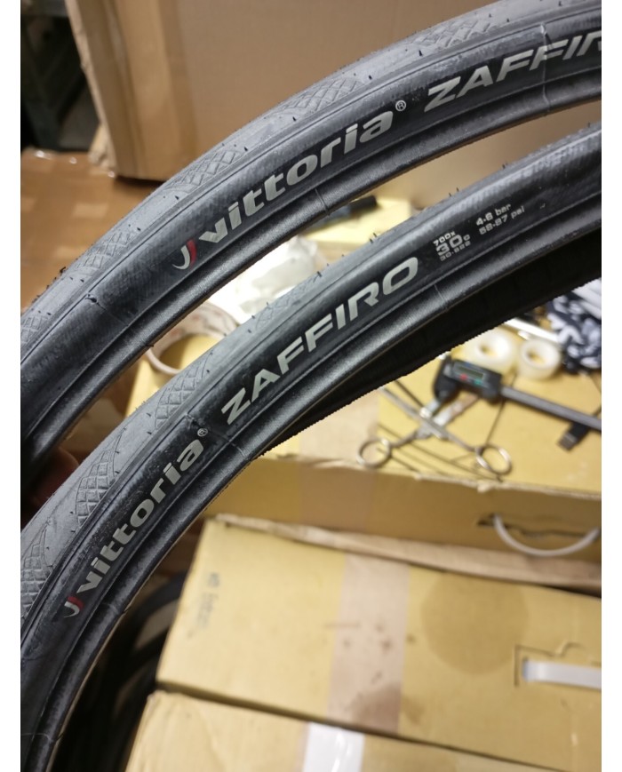 coppia di copertoncini corsa 700x30 vittoria zaffiro per camera d aria non tubel