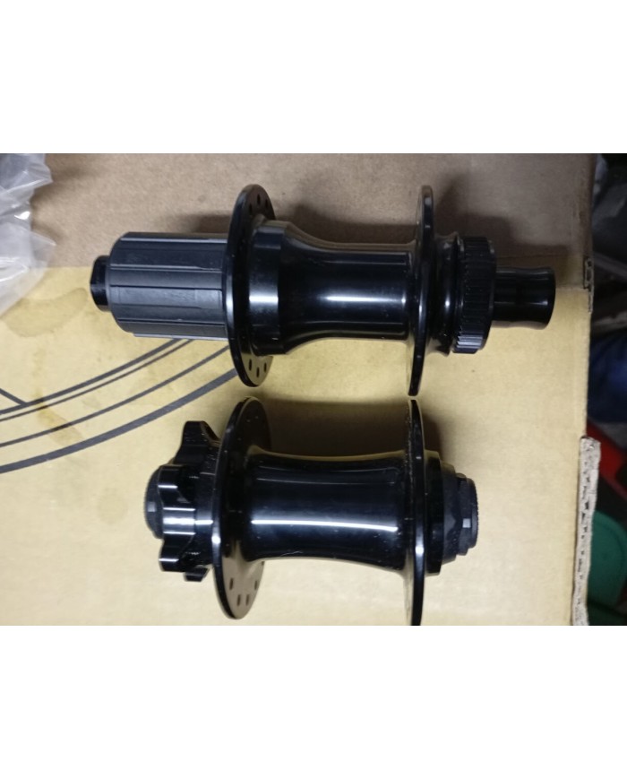 coppia mozzi non boost mtb 15x100 12x142 32 fori formula