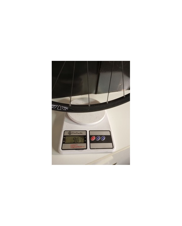 Ruota anteriore MTB 29 boost 15x110 canale interno 22mm già tubeless adatta a...