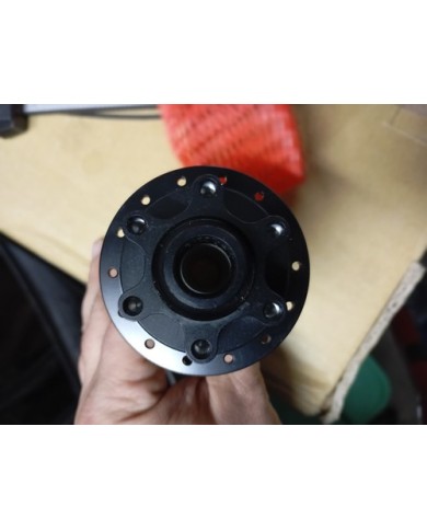 Mozzo Anteriore MTB Boost 15x110 A 28 Fori Dt Swiss 370