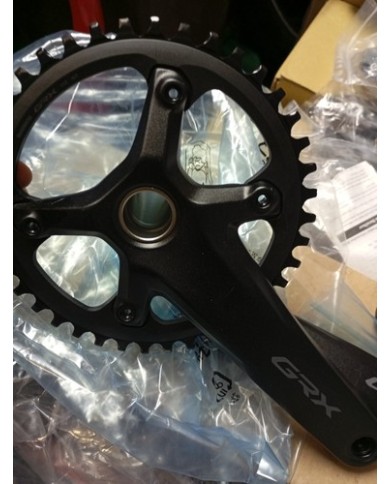 Guarnitura Gravel Shimano Grx Fc-rx600-11 Vel Corna Da 40t Pedivelle 175mm