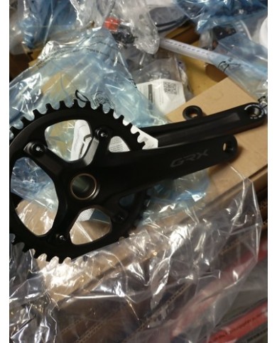 Guarnitura Gravel Shimano Grx Fc-rx600-11 Vel Corna Da 40t Pedivelle 175mm