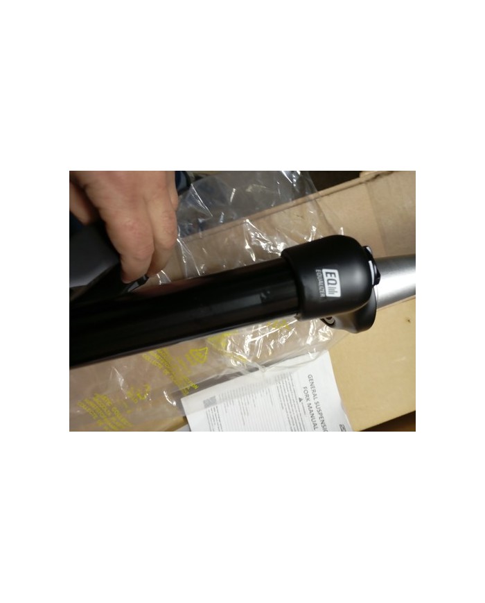 Forcella MTB Conica 29 Misura Particolare 1.8 Pollici Non Classico 1.5 , Suntour