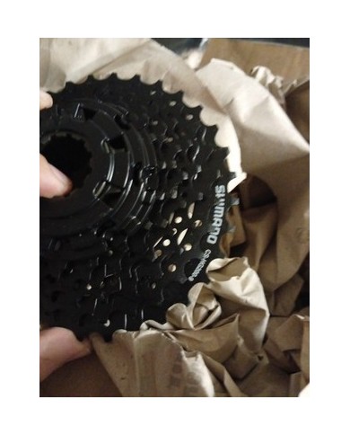 Cassetta pacco pignoni 9vel 11-32 MTB nuova Shimano hg cs-hg200