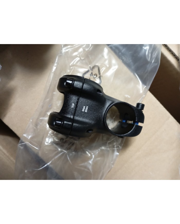 Stem attacco manubrio MTB diam 35mm lunghezza 40mm marca crankbrothers in...