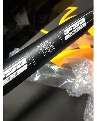 piega manubrio corsa FSA in alluminio diam 31,8 standard lungh 42 tot , 40 centr