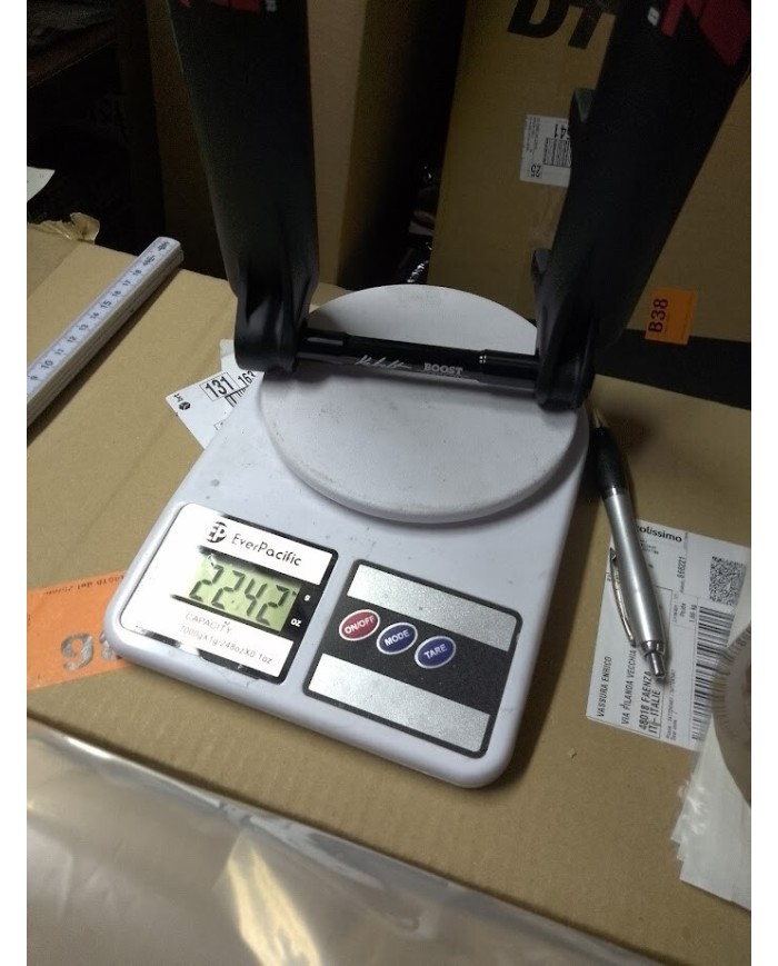 Forcella Marzocchi Bomber Z1 Grip 29 '' | Boost 15x110mm | offset 44 escurs 170m