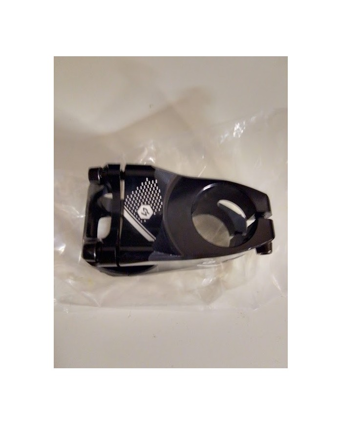 Stem MTB Lapierre Ø31.8mm – Lunghezza 45mm – Peso 130g – Alluminio