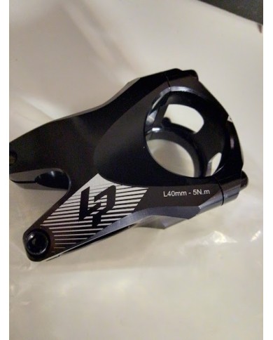 Stem MTB Lapierre Ø31.8mm – Lunghezza 40mm – Peso 124g – Alluminio