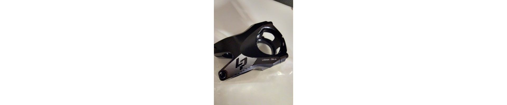 Stem MTB Lapierre Ø31.8mm – Lunghezza 40mm – Peso 124g – Alluminio