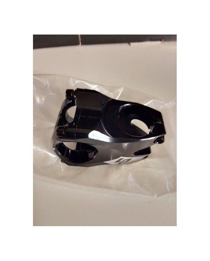 Stem MTB Lapierre Ø31.8mm – Lunghezza 40mm – Peso 124g – Alluminio