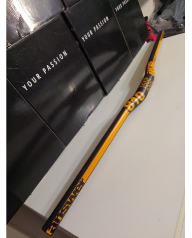 Manubrio MTB Ø31.8mm – Lunghezza 810mm – Alluminio – Rialzato 1,5 cm