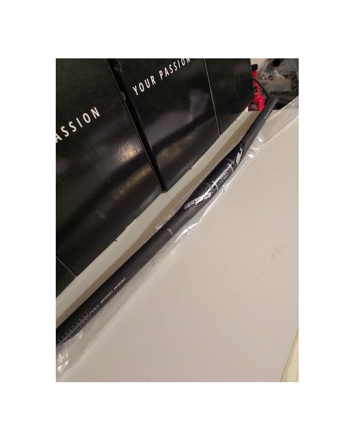 Manubrio MTB FSA SL-K Flat Ø31.8mm – Lunghezza 700mm – Carbonio