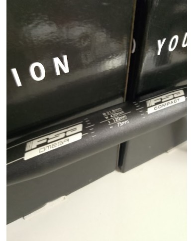 Piega Manubrio Bici da Corsa FSA Omega Compact – Alluminio – Ø31.8mm – 44 cm centro-centro