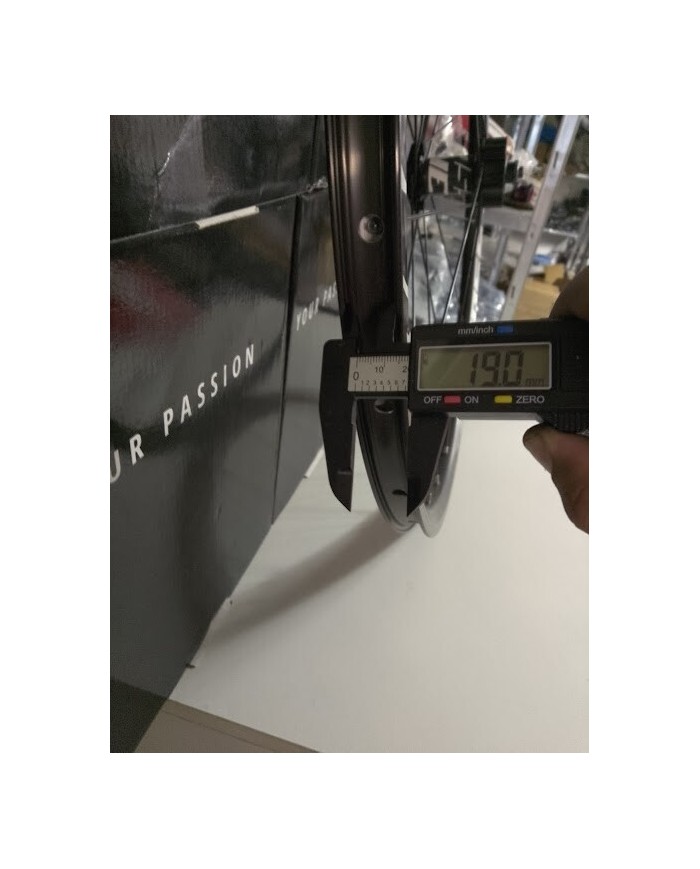 ruota mtb anteriore 27,5 sgancio rapido nuova mavic crossone per disco 6 fori ca